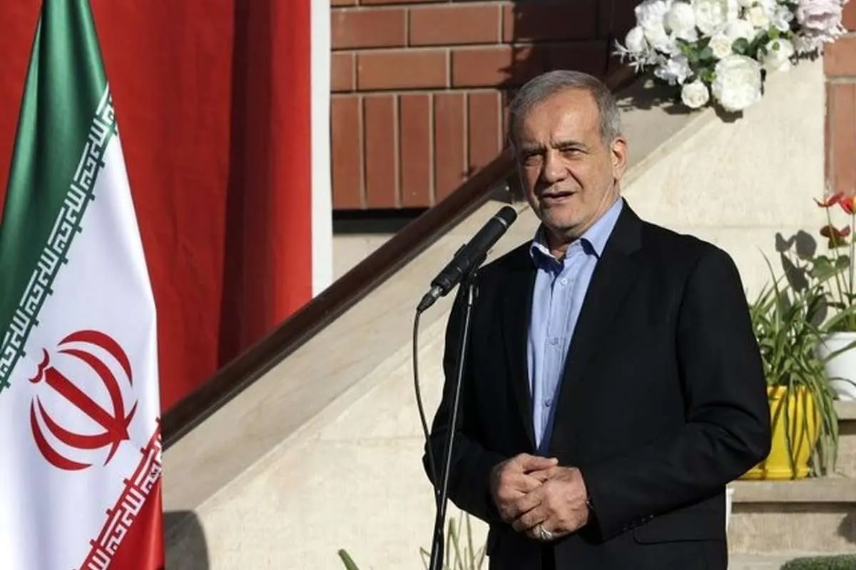 مسعود پزشکیان: مدارس باید از ابزارهای نوین آموزش بهره بگیرند