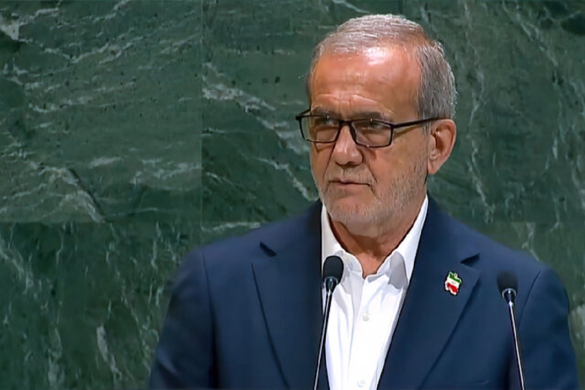 پزشکیان: متهم‌مان کنید، اجازه بازدید نمی‌دهیم!