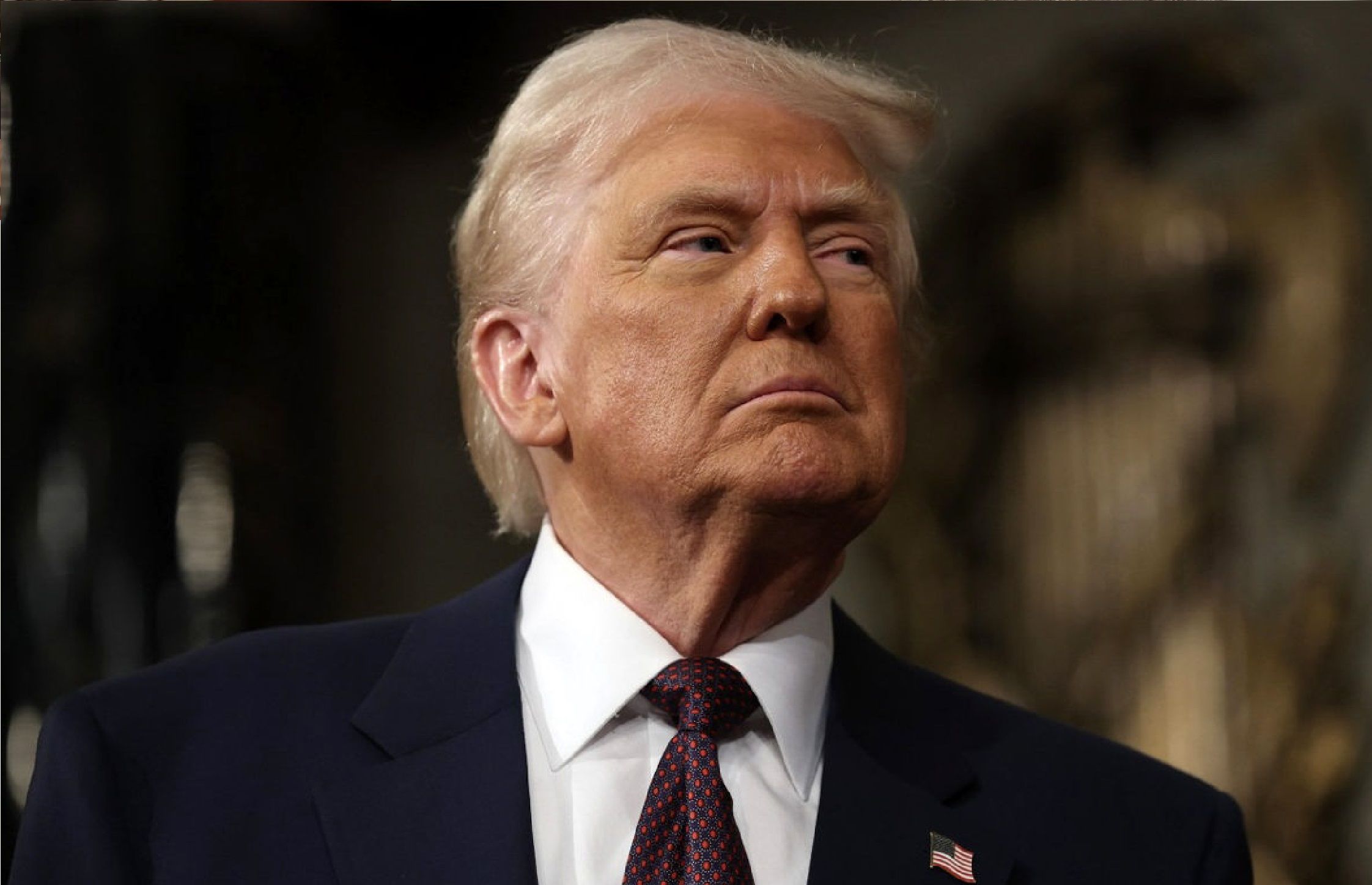 توقف فوری بمباران درغزه/ رئیس جمهور آمریکا با سربند حماس