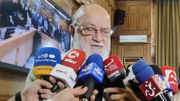 واکنش چمران به پدیده دست‌فروشی در تهران