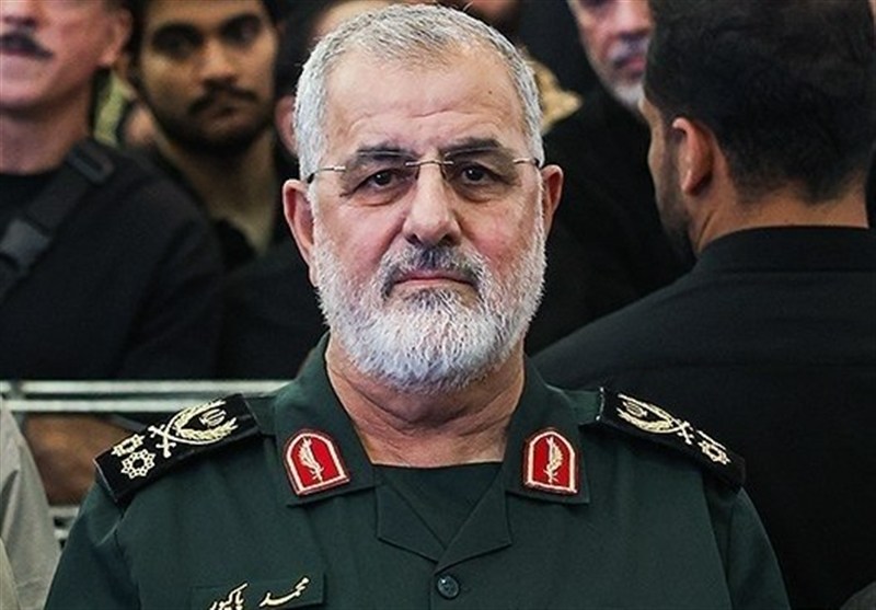 سردار پاکپور: ایران به هرگونه خطای دشمن در تنگه هرمز پاسخ قاطع خواهد داد