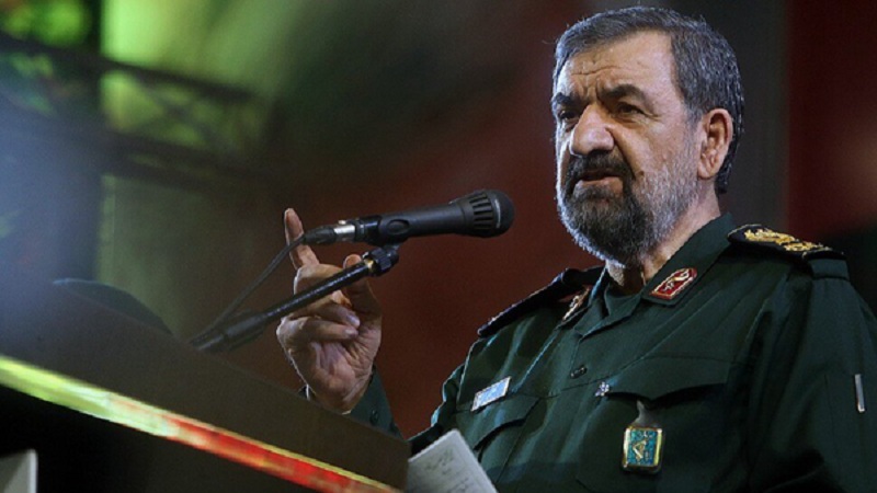 محسن رضایی: معترضین با دیدن جنایات دچار ابهام شدند و حماسه 22 دی را رقم زدند/ 150 میلیارد دلار در کشور اسراف است و اقتصاد را به مردم بدهیم