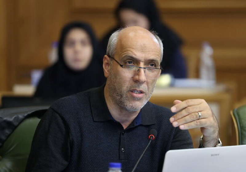 نحوه استفاده از کارت نیابت در ایستگاه‌های اتوبوس/امکان استفاده ازکیو آرکد در اتوبوس‌ها