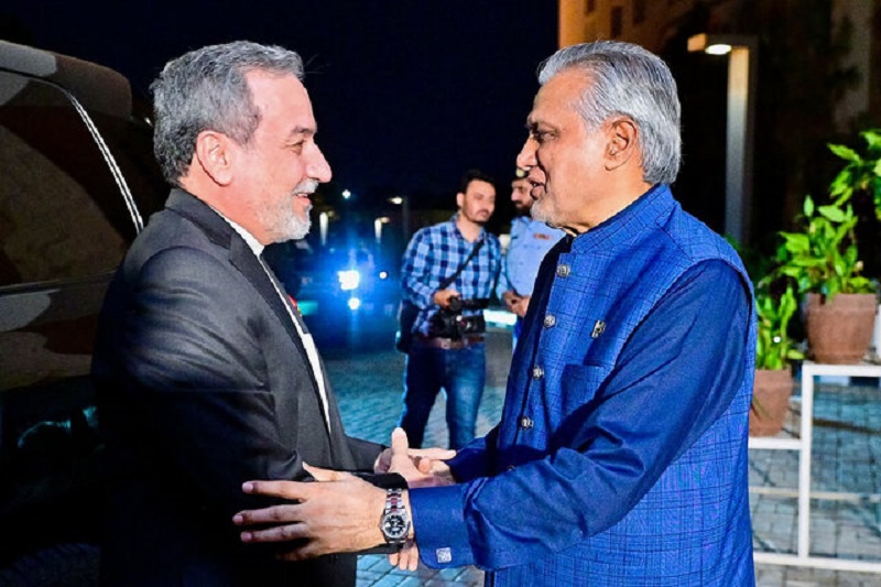 گفت‌وگوی تلفنی وزرای خارجه پاکستان و ایران