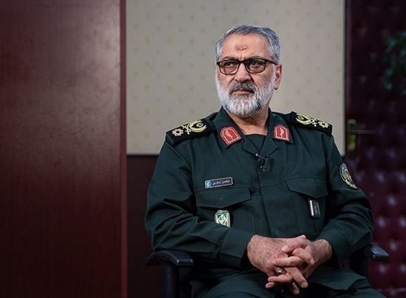 سردار شکارچی: دستی که برای تعرض به رهبری دراز شود را قطع می‌کنیم