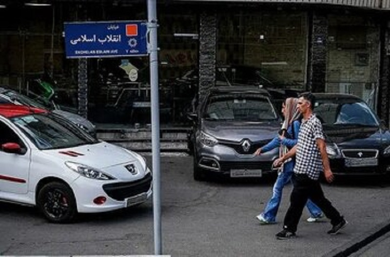 ایران‌خودرو از اعلام قیمت جدید منع شد