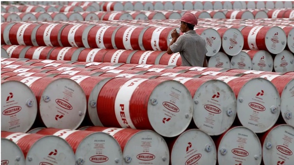 افت 3 دلاری قیمت نفت در بازارهای جهانی