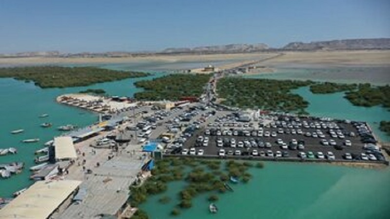 فرماندار قشم: بوی گاز منتشرشده ناشی از کشتی‌های حامل LPG است