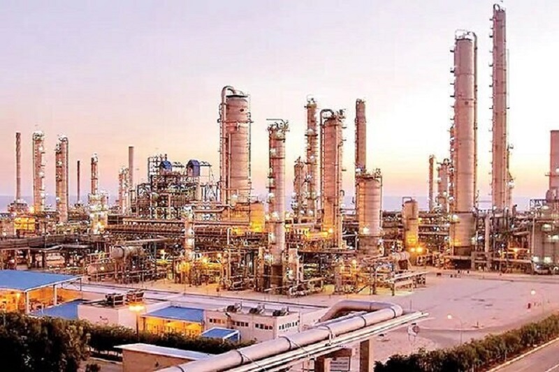 ظرفیت تولید محصولات پتروشیمی به ۱۰۰ میلیون تن افزایش یافت