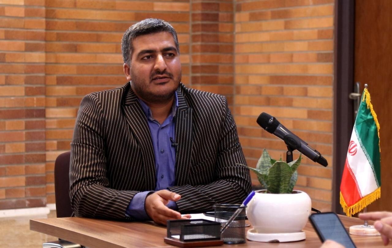 رئیس انجمن پولطلای ایران: ارز ترجیحی وحشتناک‌ترین نوع سیاست اقتصادی است/ کالابرگ مانع توزیع رانت ارزی می‌شود/ کالابرگ طلایی بهتر از ریالی است