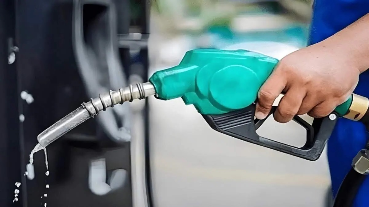 بنزین سوپر تا ۱۰ روز آینده به جایگاه‌ ها می‌آید