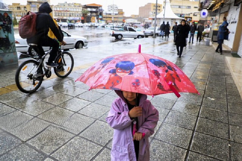 ورود سامانه بارشی به کشور کاهش دما در ابتدای هفته آینده