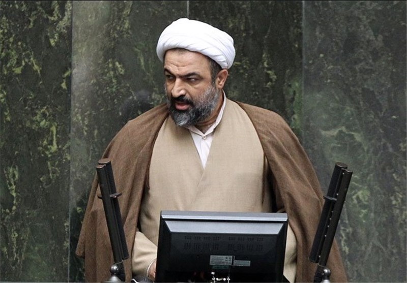 نماینده تهران به اجرای قانون شفافیت پزشکیان واکنش نشان داد