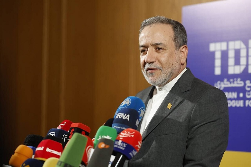 عراقچی: دیپلماسی بدون مذاکره راه به جایی نمی‌برد/  سیاست خارجی ایران برابر سلطه‌طلبان ایستاده و حق‌طلبی را زنده نگه می‌دارد