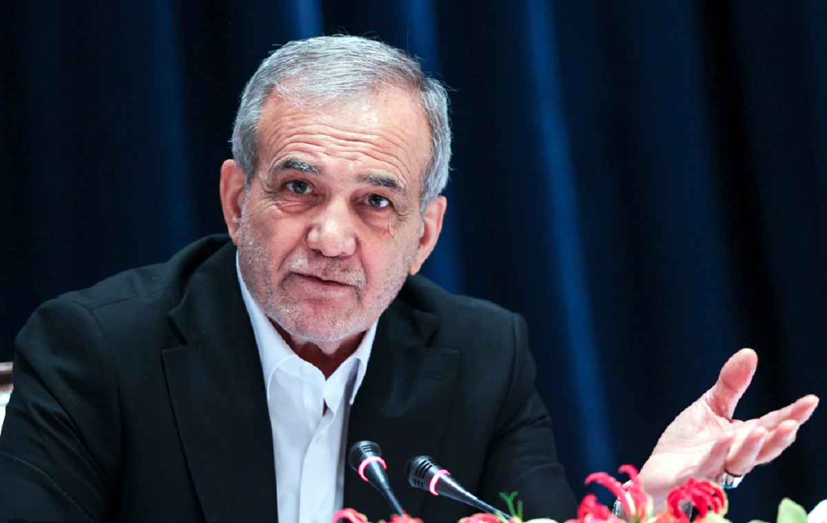 پزشکیان: یارانه‌ های ارزی نباید به جیب گروهی محدود برود/ استخدام‌های بی‌برنامه تقصیر کارکنان نیست مسئولیت با مدیران است/ دولت و بانک‌ها عامل اصلی تورم هستند