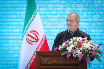 پزشکیان: انتقال آب دریا به تثبیت و توسعه پایدار کمک می‌کند و وابستگی صنایع بزرگ به منابع آب شیرین را کاهش می‌دهد/ مدیریت بحران آب با نگاه علمی پیش می‌رود