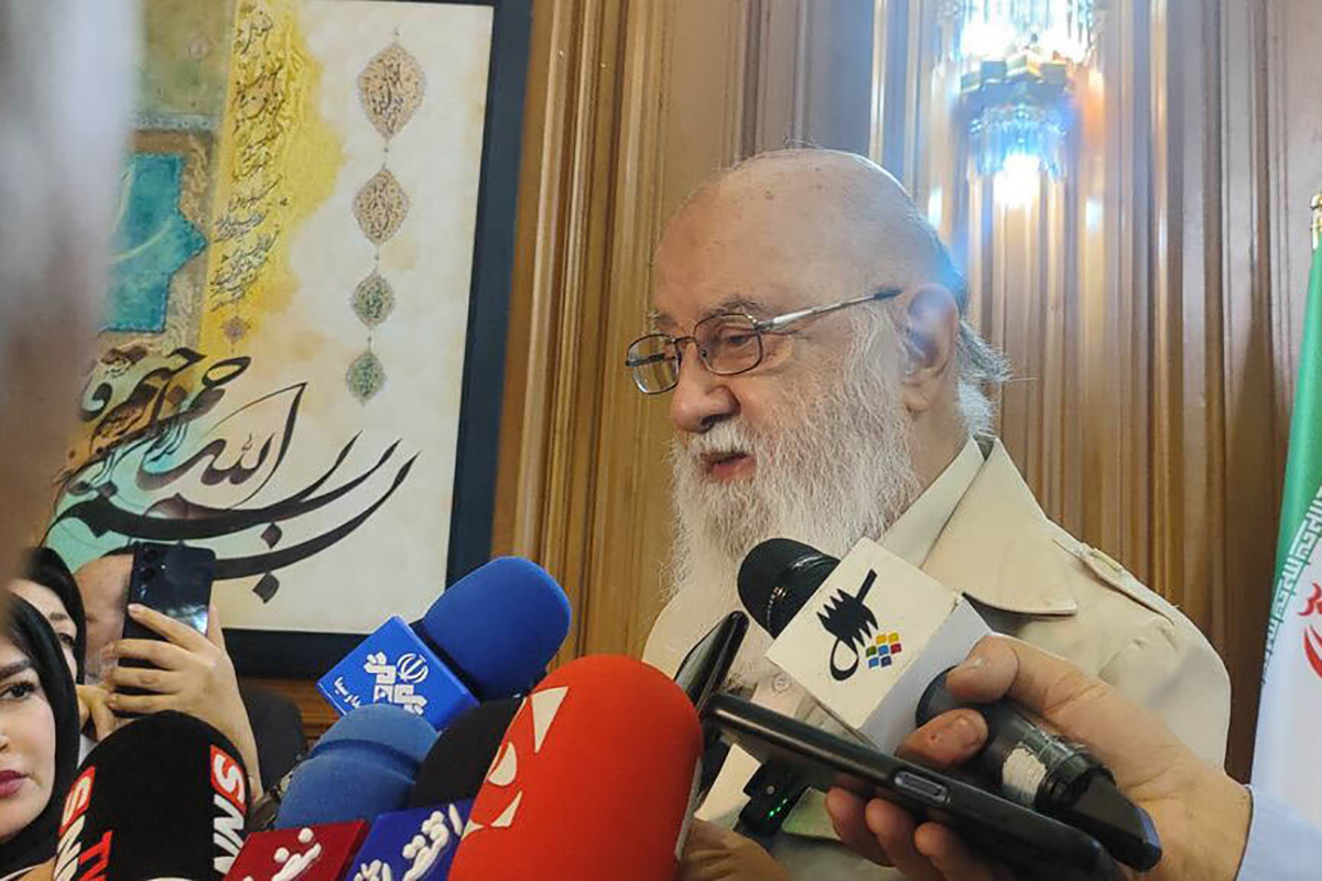 انتقاد از تعلل در مدیریت بحران آلودگی هوا؛  چمران: مقصران معرفی می‌شوند