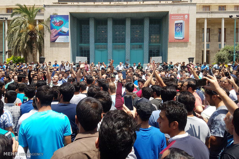 واکنش شدید مردم با بالا رفتن ناگهانی قیمت اجناس + فیلم