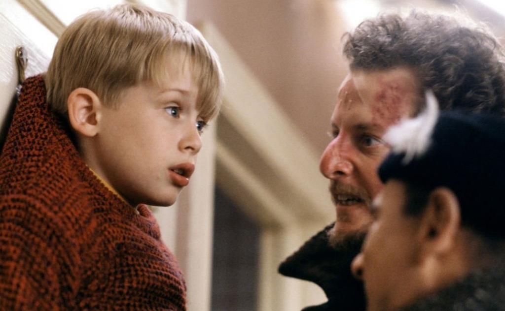 کریسمس در تلویزیون ایران با تکرار خسته ‌کننده «تنها در خانه»