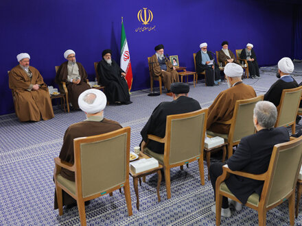 رهبر انقلاب: نامه آیت‌الله میلانی به امام(ره)؛ سندی معتبر در تاریخ مبارزات است