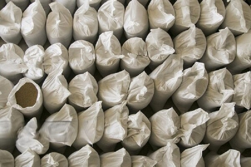 کشف ۴۱ هزار تن نهاده دامی و برنج احتکاری