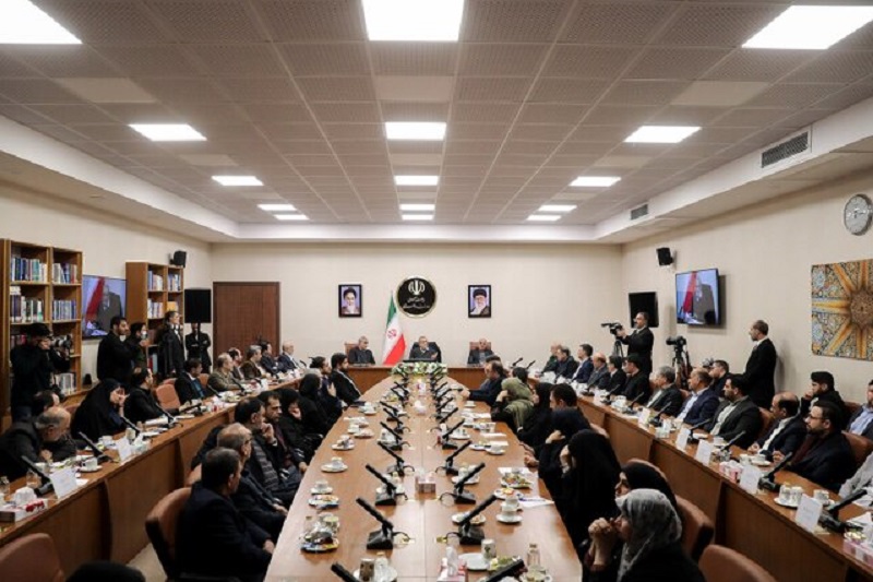 پزشکیان: دولت چهاردهم به‌جای اصلاحات سطحی به‌دنبال تغییرات ریشه‌ای است