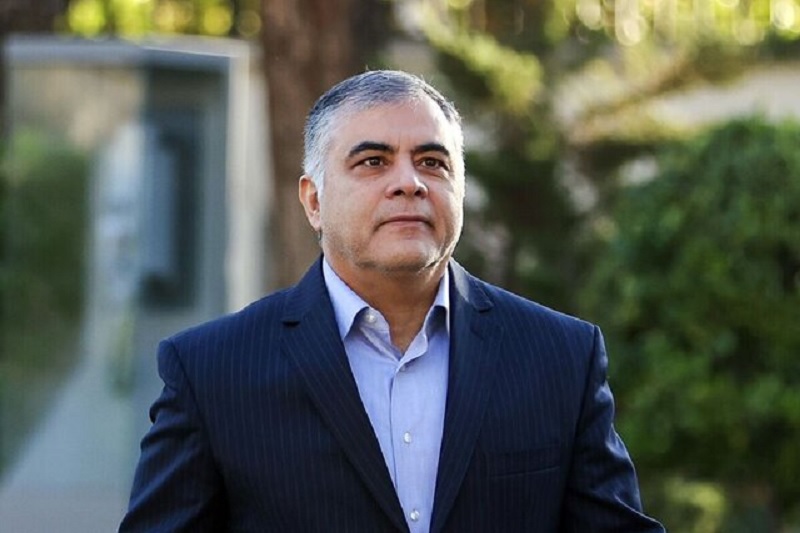 وزیر نفت: ۴۳ درصد سوخت‌گیری‌ها مشمول نرخ ۵۰۰۰ تومانی می‌شود/ خودروهای دولتی باید بنزین را با نرخ جدید بزنند